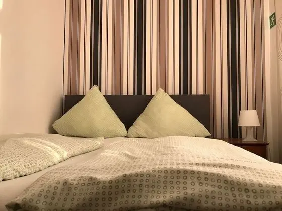 Classic Üç Kişilik Oda, Banyolu/Duşlu