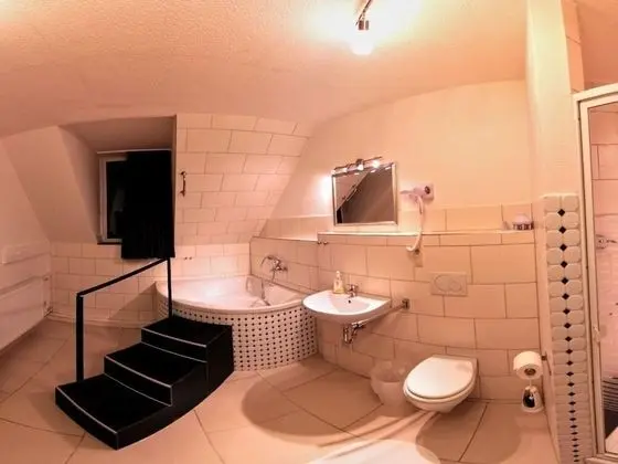 Comfort Tek Büyük Yataklı Oda, Banyolu/Duşlu