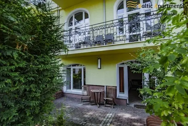 Traditional Apart Daire