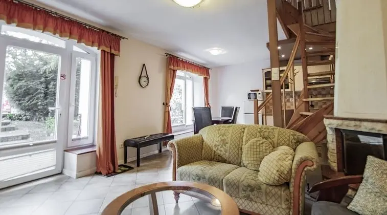 Traditional Apart Daire