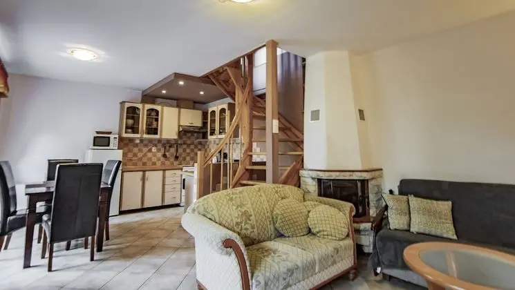 Traditional Apart Daire