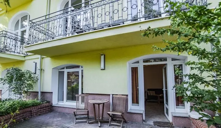 Traditional Apart Daire