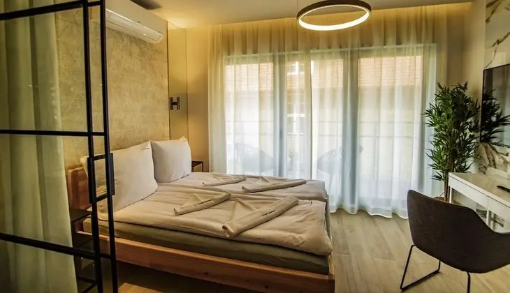 Deluxe Stüdyo Süit