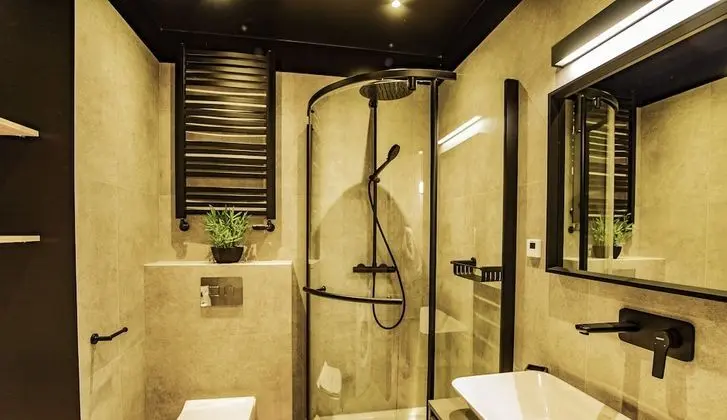 Deluxe Stüdyo Süit