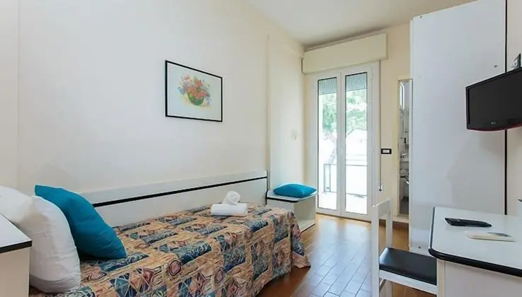 Tek Kişilik Oda, Deniz Manzaralı