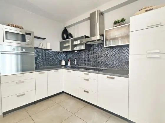Premium Apartment, Multiple Beds, Partial Sea View