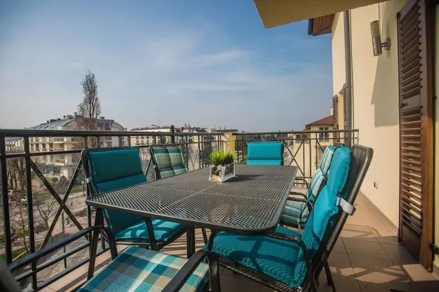Premium Apartment, Multiple Beds, Partial Sea View