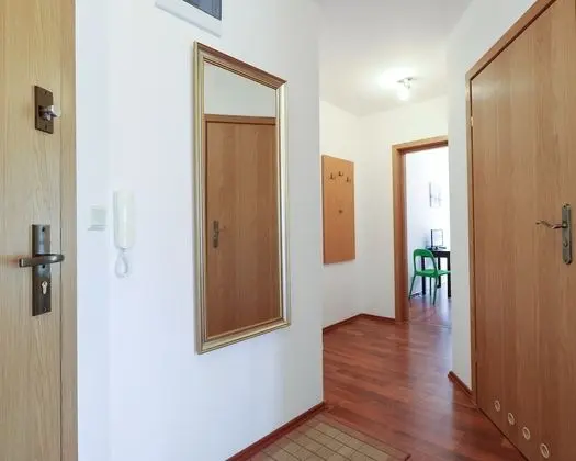 Apartment, Multiple Beds