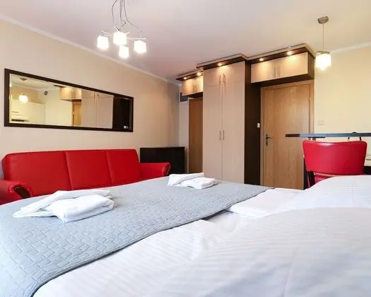 Economy Triple Room
