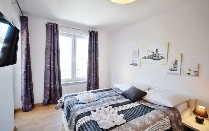 Comfort Apart Daire, 2 Yatak Odası, Havuz Kullanımı, Avlu Manzaralı (E406)