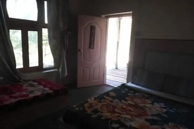 Basic Üç Kişilik Oda