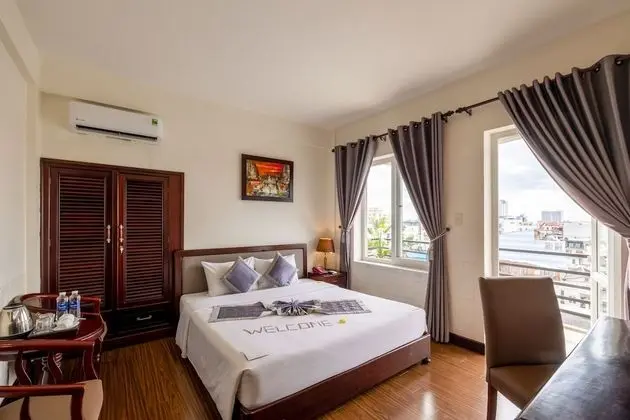 Deluxe Tek Büyük Yataklı Oda
