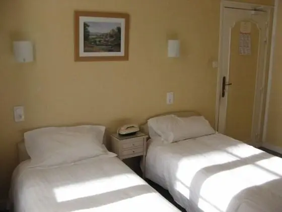 İki Ayrı Yataklı Oda, 2 Tek Kişilik Yatak