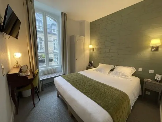 Tek Büyük Yataklı Oda, 1 Çift Kişilik Yatak