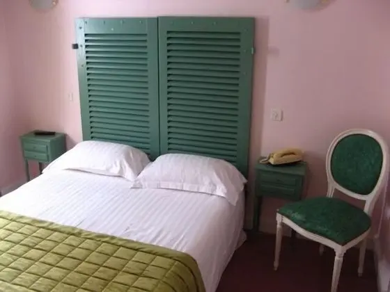 Tek Büyük Yataklı Oda, 1 Çift Kişilik Yatak