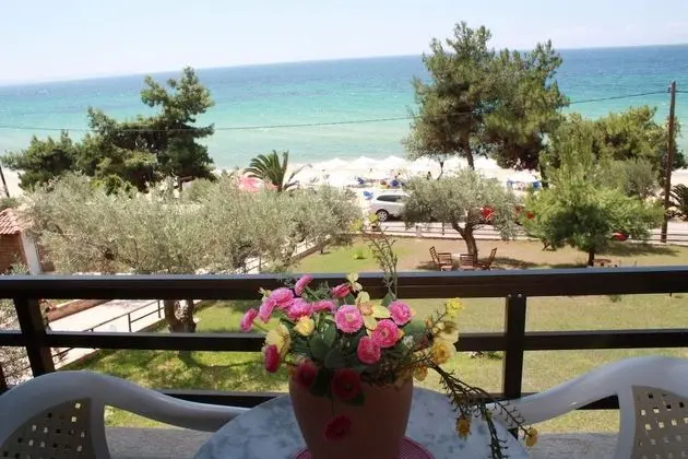 Üç Kişilik Oda, Balkon