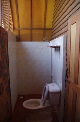 Standard Üç Kişilik Oda, Bahçe Manzaralı