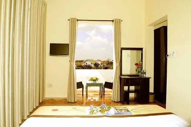 Deluxe Üç Kişilik Oda, Bahçe Manzaralı