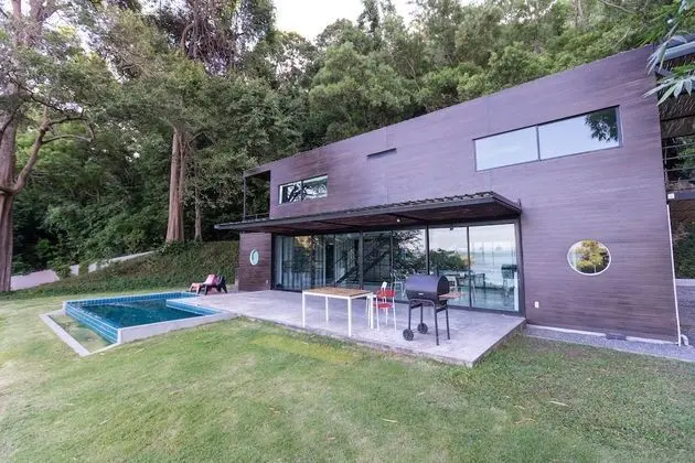 Bamboo Villa (4 Bedrooms)
