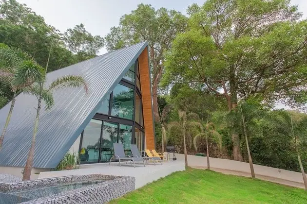 The Cottage (4 Bedrooms)