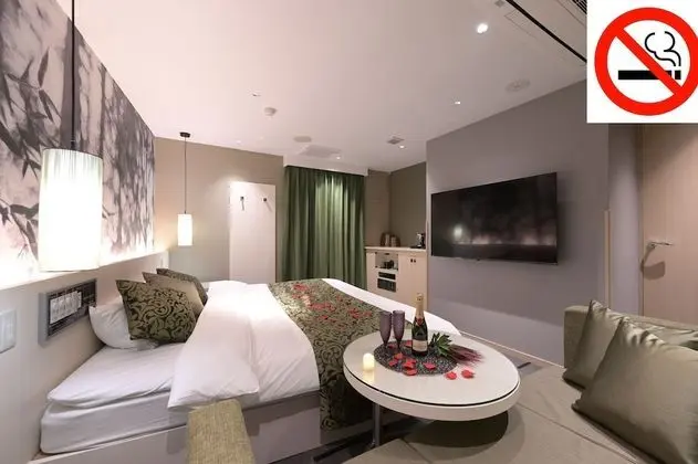 Deluxe Tek Büyük Yataklı Oda (Queen Room)