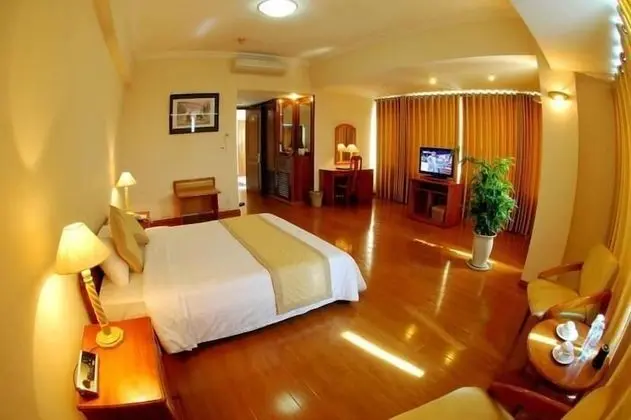 Deluxe Tek Büyük Yataklı Oda