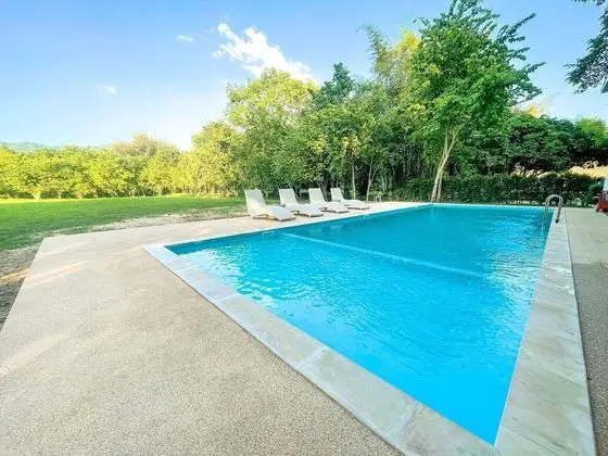 Poolascess