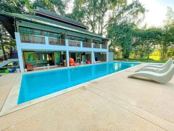 Poolascess