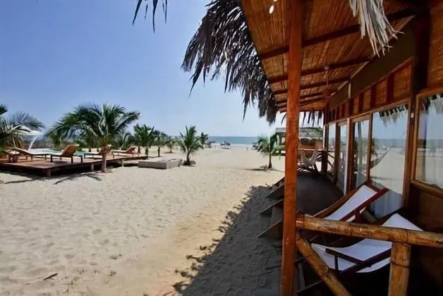 Dört Kişilik Oda, Plaj Manzaralı