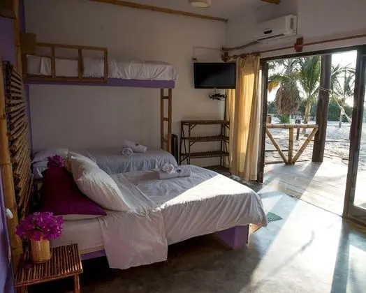 Dört Kişilik Oda, Plaj Manzaralı