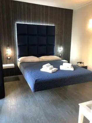 Tek Büyük Yataklı Oda, Balkon