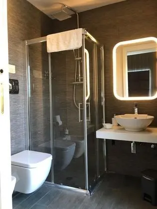 Tek Büyük Yataklı Oda, Balkon
