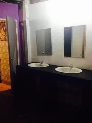 Mixed Dormitory Room