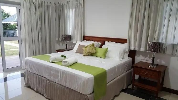 Villa, Havuz Manzaralı