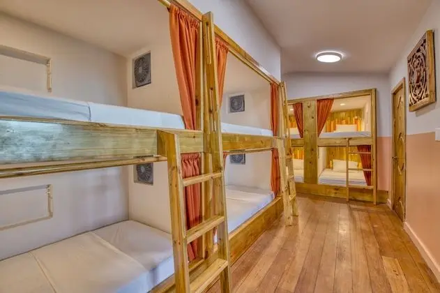 Basic Ortak Ranzalı Oda
