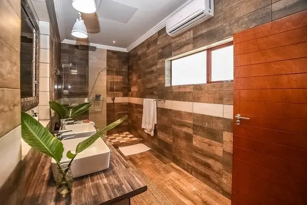 Comfort Tek Büyük Yataklı Oda, Göl Manzaralı