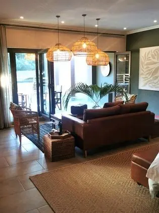 Luxury Tek Büyük Yataklı Oda
