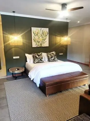 Luxury Tek Büyük Yataklı Oda