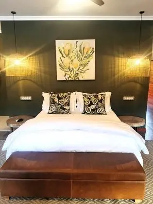 Luxury Tek Büyük Yataklı Oda