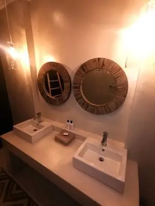Luxury Tek Büyük Yataklı Oda