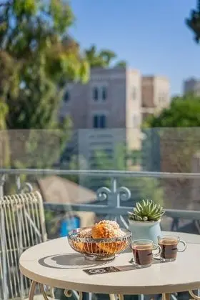 Superior Oda, Balkon