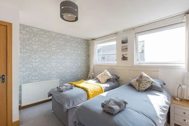 Superior Tek Büyük veya İki Ayrı Yataklı Oda, Banyolu/Duşlu, Liman Manzaralı (Harbour View Room)
