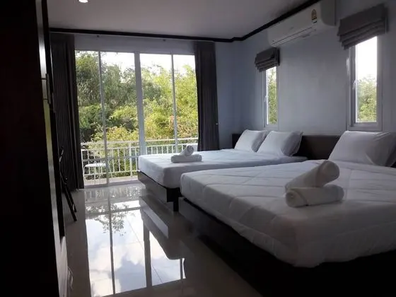 Quadruple Room with River View