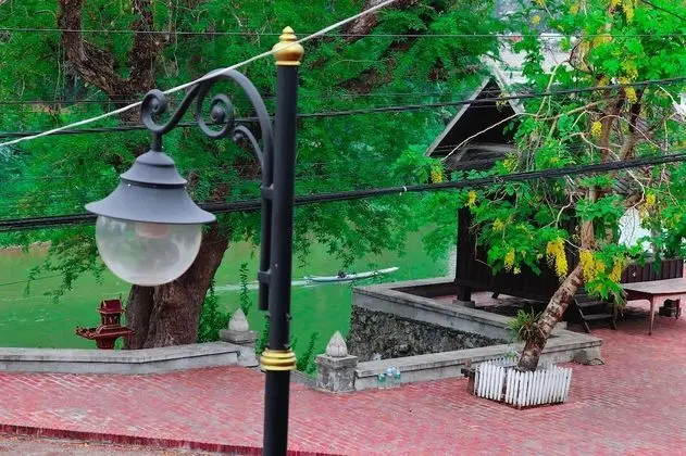 Deluxe Tek Büyük veya İki Ayrı Yataklı Oda, Balkon, Nehir Manzaralı
