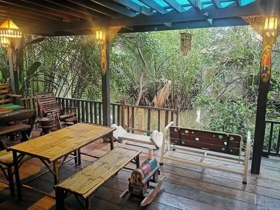 Standard Room with Private Bathroom