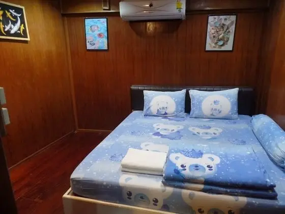 Standard Room with Shared Bathroom