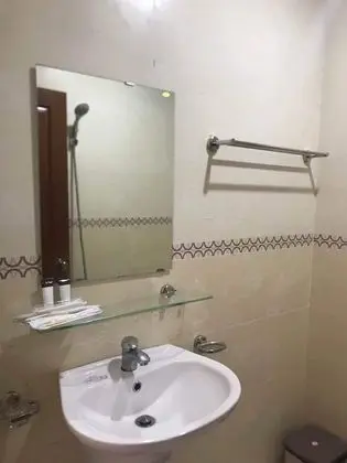 Business Tek Büyük Yataklı Oda (25m2)