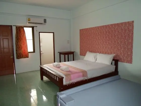 Standard Double Bed