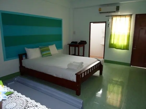 Standard Double Bed