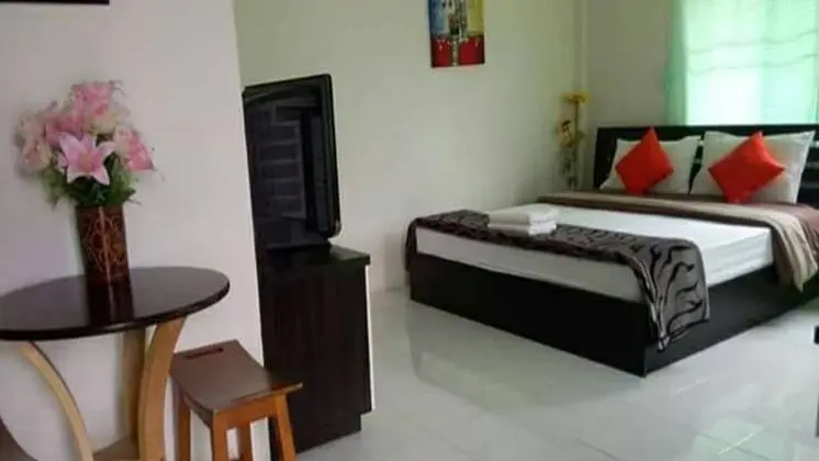 Deluxe Room, Lake View